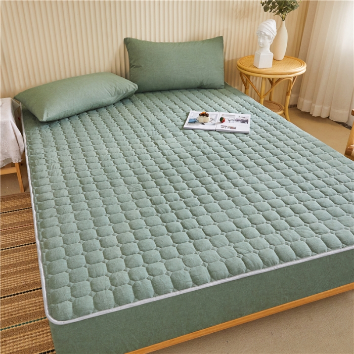 91家纺网 家纺一手货源 找家纺 雪云美A类全棉色织水洗棉床笠夹棉床罩三件套可定制绿青年