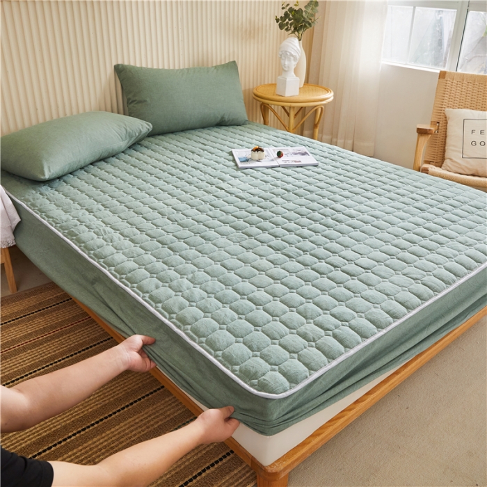 91家纺网 家纺一手货源 找家纺 雪云美A类全棉色织水洗棉床笠夹棉床罩三件套可定制绿青年