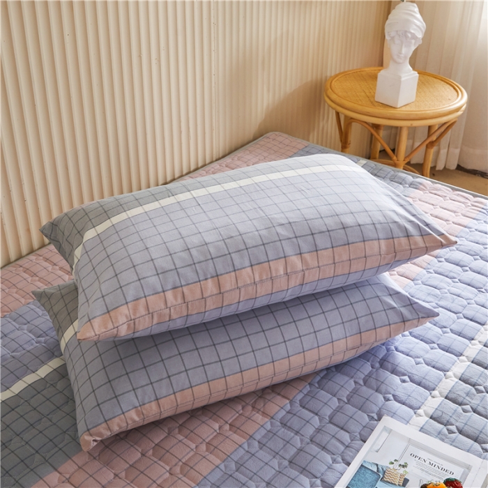 91家纺网 家纺一手货源 找家纺 雪云美A类全棉色织水洗棉床笠夹棉床罩三件套可定制 马丁粉