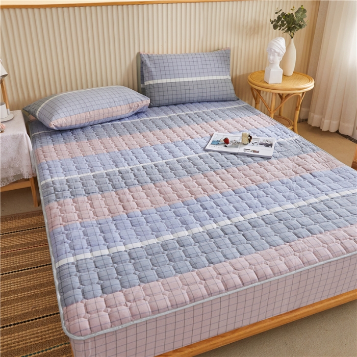 91家纺网 家纺一手货源 找家纺 雪云美A类全棉色织水洗棉床笠夹棉床罩三件套可定制 马丁粉