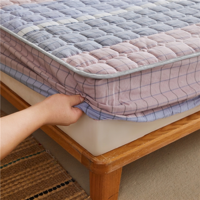 91家纺网 家纺一手货源 找家纺 雪云美A类全棉色织水洗棉床笠夹棉床罩三件套可定制 马丁粉