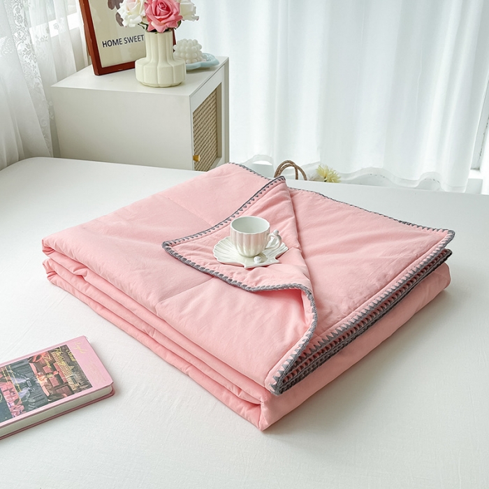 91家纺网 家纺一手货源 找家纺 2022爆款全棉水洗棉贝壳边夏被及夏被四件套 浅粉