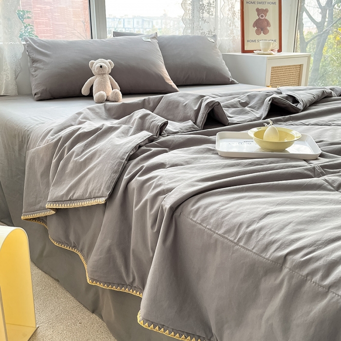 91家纺网 家纺一手货源 找家纺 2022爆款全棉水洗棉贝壳边夏被及夏被四件套 浅灰