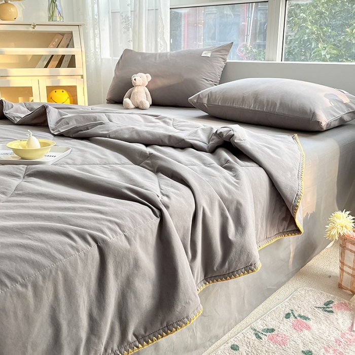91家纺网 家纺一手货源 找家纺 2022爆款全棉水洗棉贝壳边夏被及夏被四件套 浅灰