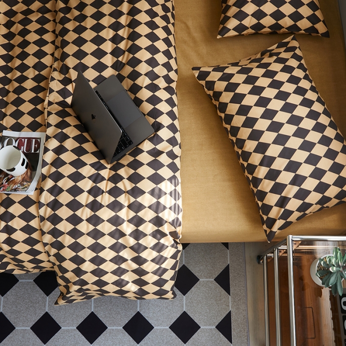 91家纺网 家纺一手货源 找家纺 怡家居 2022新款全棉棋盘格混搭四件套 菱格黑驼