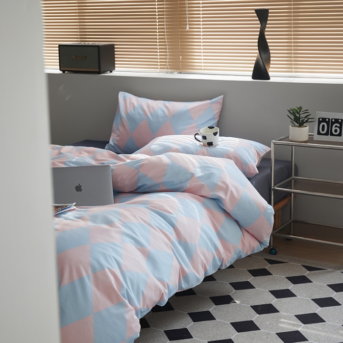 91家纺网 家纺一手货源 找家纺 怡家居 2022新款全棉棋盘格混搭四件套 菱格蓝粉