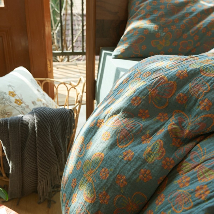 91家纺网 家纺一手货源 找家纺 安莱 2022色织提花全棉双层纱四件套-福蝶-蓝（拉链款）