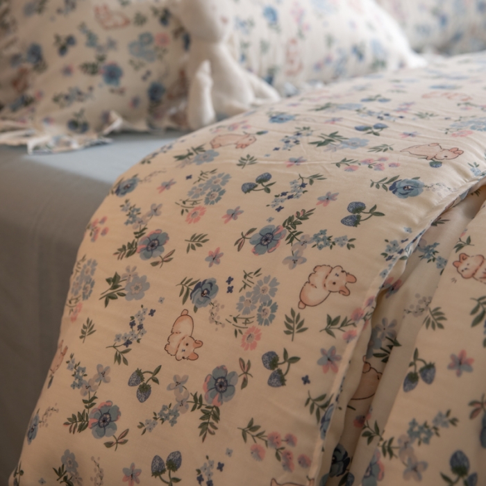 91家纺网 家纺一手货源 找家纺 淑女公社 2022春夏新款 双层纱四件套花边款 爱丽丝兔 蓝