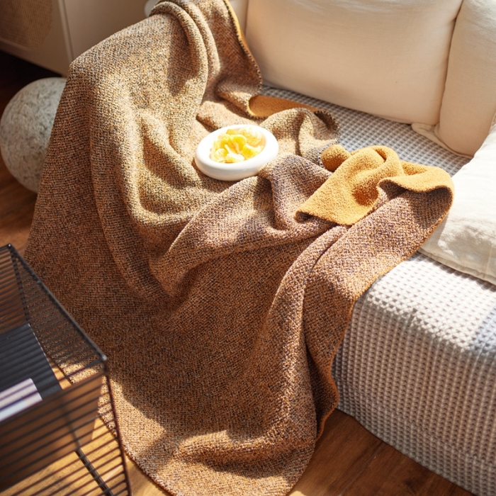 91家纺网 家纺一手货源 找家纺 安莱 2022新款设计师太阳花A类半边绒针织毯子午睡毯秋冬 苍苍