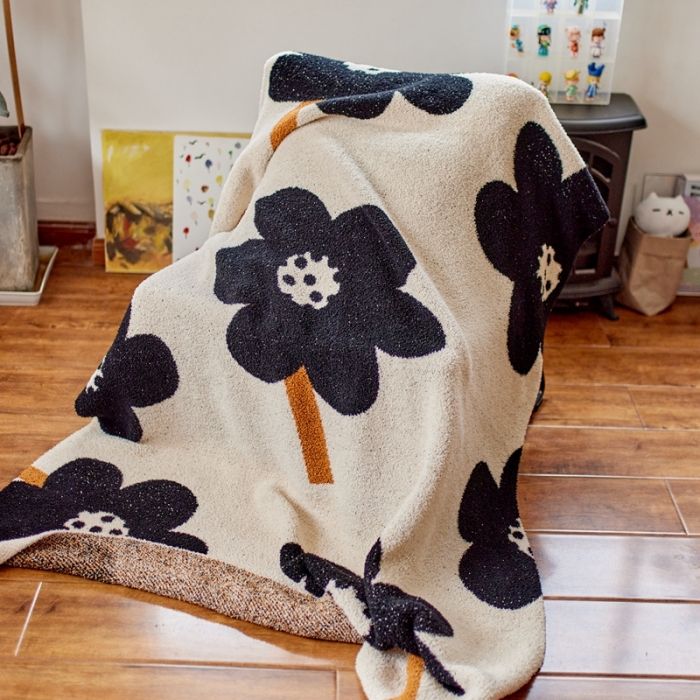 91家纺网 家纺一手货源 找家纺 安莱 2022新款设计师太阳花A类半边绒针织毯子午睡毯秋冬 向阳花