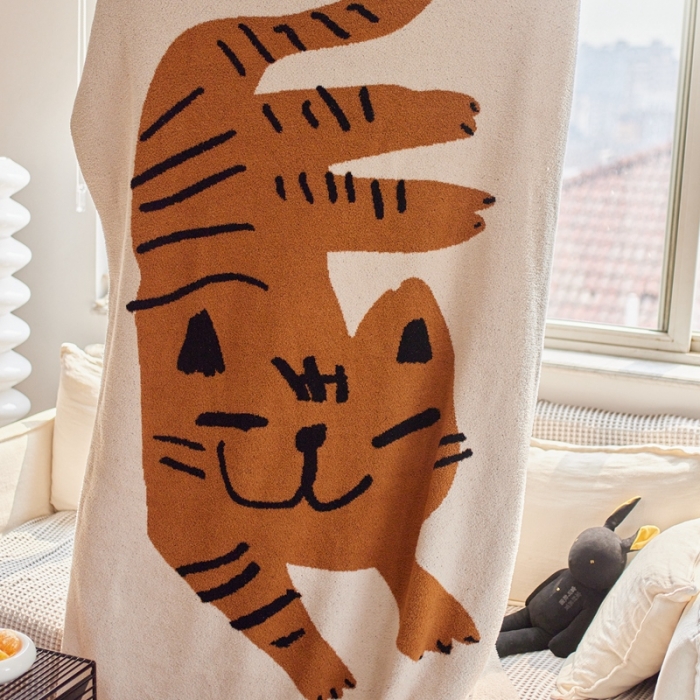 91家纺网 家纺一手货源 找家纺 安莱 2022新款设计师太阳花A类半边绒针织毯子午睡毯秋冬 小脑斧