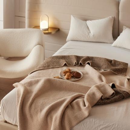 91家纺网 家纺一手货源 找家纺 安莱 设计师太阳花A类半边绒针织毯子沙发办公室午睡毯秋冬 风帆白