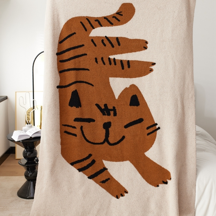 91家纺网 家纺一手货源 找家纺 安莱 设计师太阳花A类半边绒针织毯子沙发办公室午睡毯秋冬 小脑斧