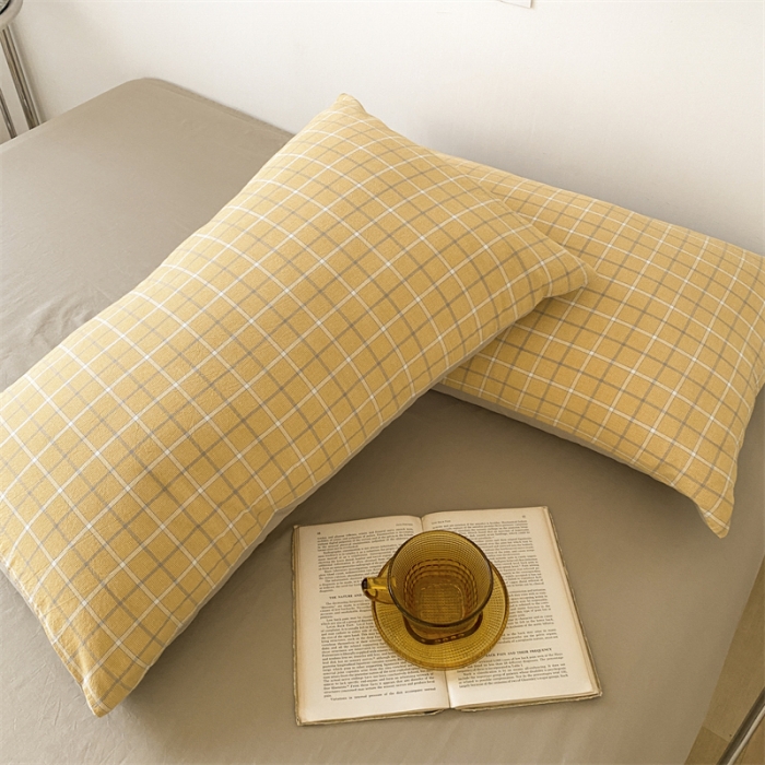 91家纺网 家纺一手货源 找家纺 蓝巢家纺2022全棉色织水洗棉单品枕套 凯瑟琳黄48*74*2