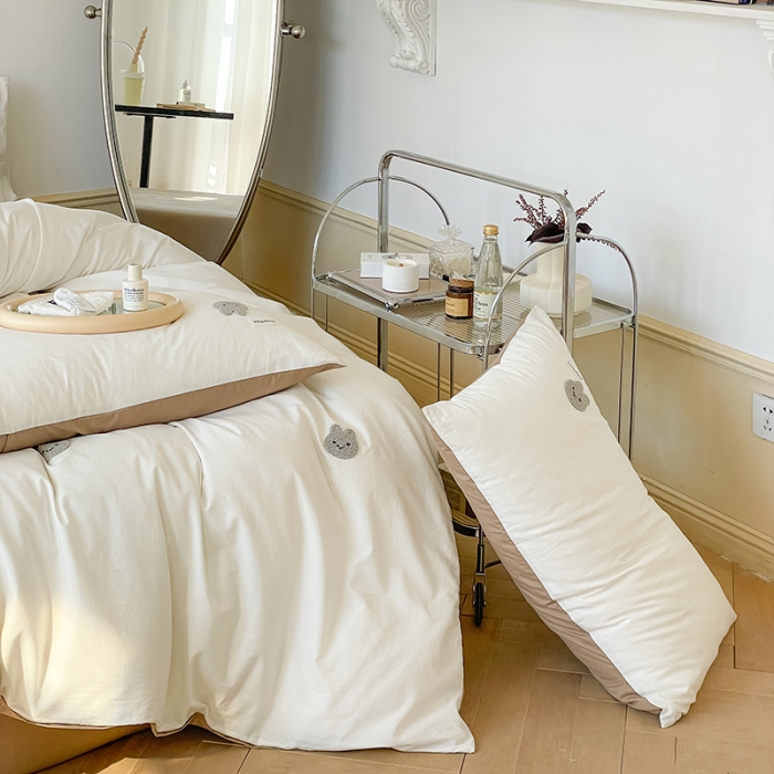 91家纺网 家纺一手货源 找家纺 洋铭区 2022新款全棉小清新水洗棉刺绣系列 小兔萌萌