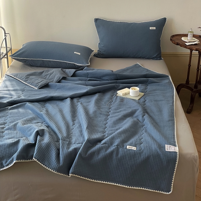 91家纺网 家纺一手货源 找家纺 洋铭区 2022新款华夫格夏被 贝拉蓝