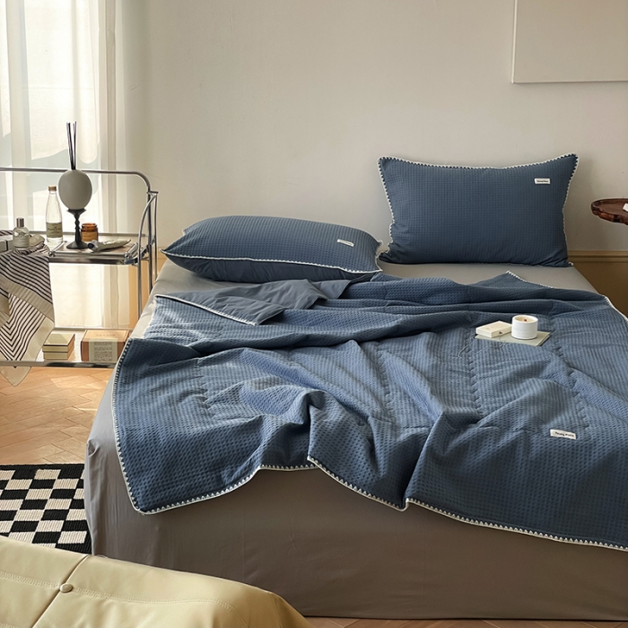 91家纺网 家纺一手货源 找家纺 洋铭区 2022新款华夫格夏被 贝拉蓝