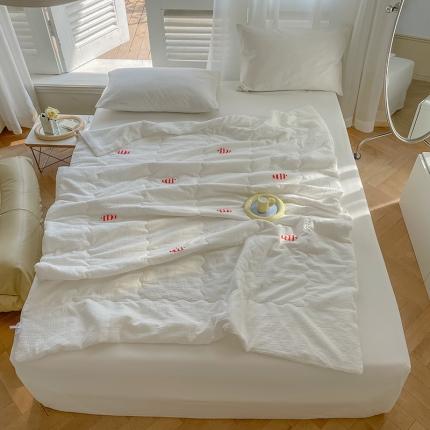 91家纺网 家纺一手货源 找家纺 洋铭区 2022新款双层泡泡纱夏被 小彩鱼