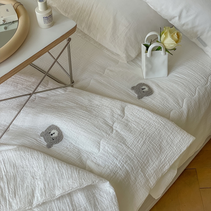 91家纺网 家纺一手货源 找家纺 洋铭区 2022新款双层泡泡纱夏被 小灰熊