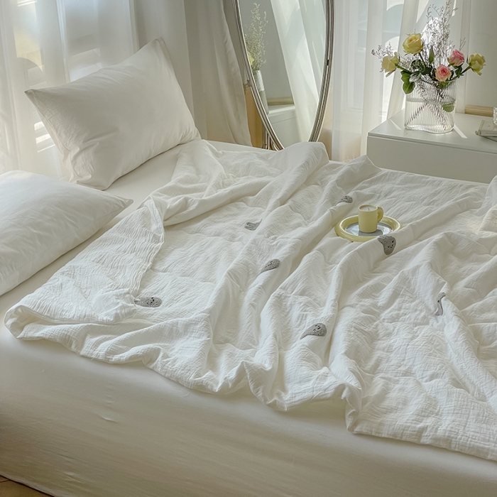 91家纺网 家纺一手货源 找家纺 洋铭区 2022新款双层泡泡纱夏被 小兔子