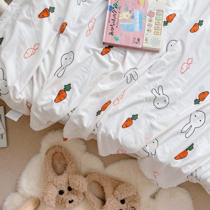 91家纺网 家纺一手货源 找家纺 星期八 2022新款凉感毯 胡萝卜