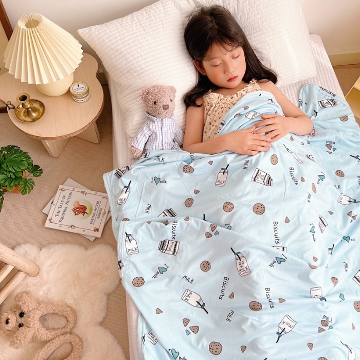 91家纺网 家纺一手货源 找家纺 星期八 2022新款凉感毯 蓝饼干