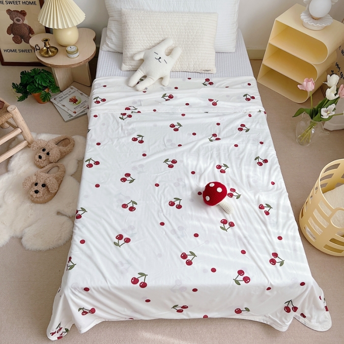 91家纺网 家纺一手货源 找家纺 星期八 2022新款凉感毯 小樱桃