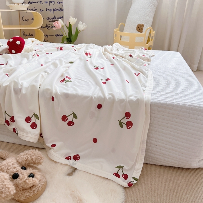 91家纺网 家纺一手货源 找家纺 星期八 2022新款凉感毯 小樱桃