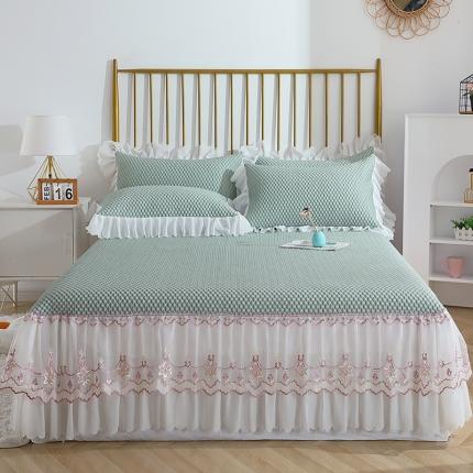 91家纺网 家纺一手货源 找家纺 雪夫人2024直播蕾丝雪纺花边凉感豆豆凉感丝席子夏被四件套芥末绿