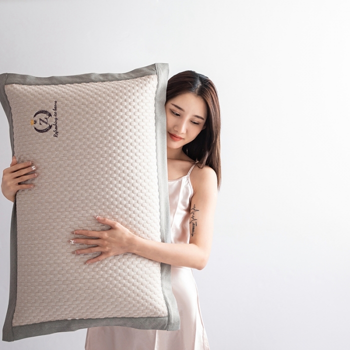 91家纺网 家纺一手货源 找家纺 凡客家居2022新款A类针织面料超凉感冰豆豆3D按摩冷感凉席 咖