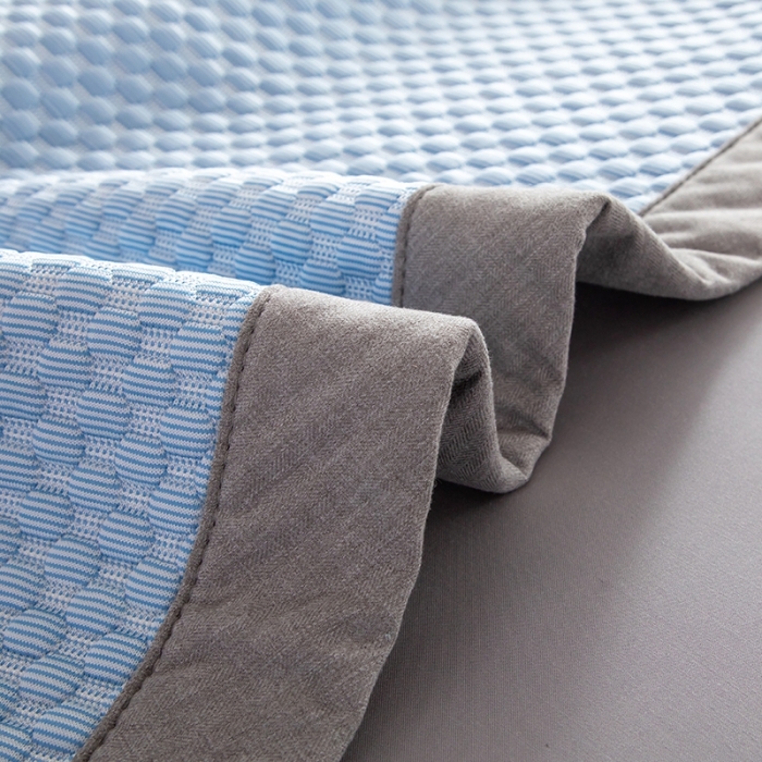 91家纺网 家纺一手货源 找家纺 凡客家居2022新款A类针织面料超凉感冰豆豆3D按摩冷感凉席 蓝