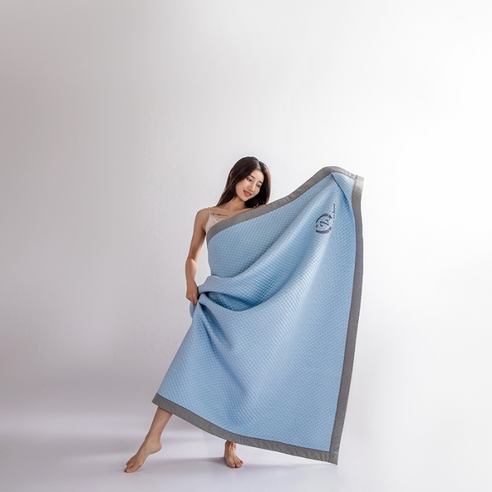 91家纺网 家纺一手货源 找家纺 凡客家居2022新款A类针织面料超凉感冰豆豆3D按摩冷感凉席 蓝