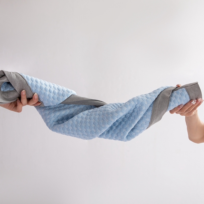 91家纺网 家纺一手货源 找家纺 凡客家居2022新款A类针织面料超凉感冰豆豆3D按摩冷感凉席 蓝