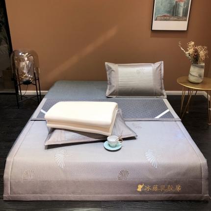 91家纺网 家纺一手货源 找家纺 凡客 2022春夏新品宽边刺绣提花冰藤养生乳胶凉席三件套 银杏叶-紫金