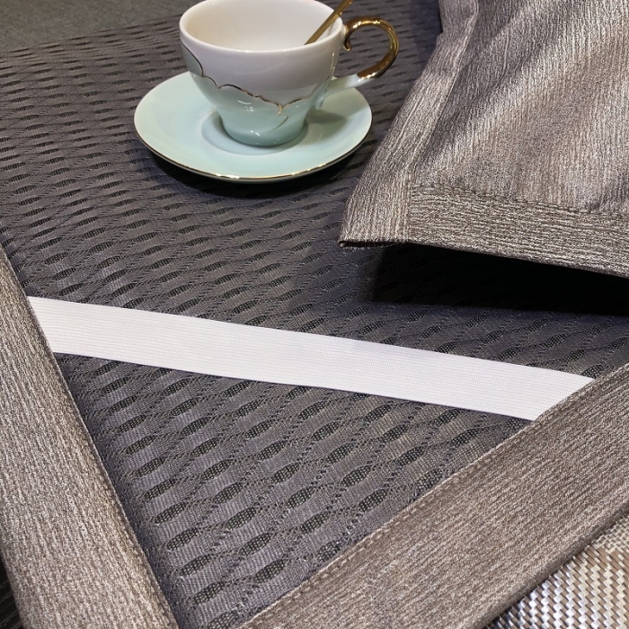 91家纺网 家纺一手货源 找家纺 凡客 2022春夏新品宽边刺绣提花冰藤养生乳胶凉席三件套 魔方-紫金