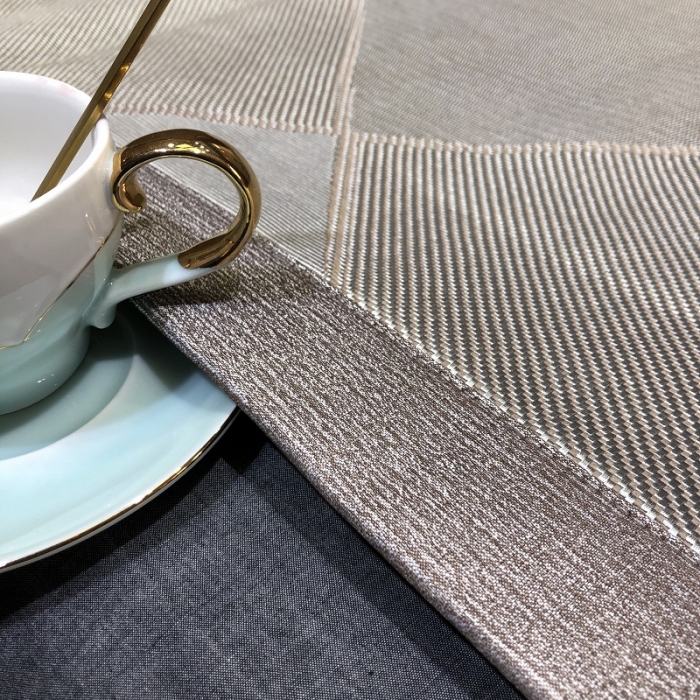 91家纺网 家纺一手货源 找家纺 凡客 2022春夏新品宽边刺绣提花冰藤养生乳胶凉席三件套 魔方-紫金