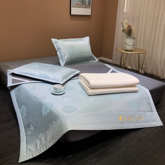 91家纺网 家纺一手货源 找家纺 凡客 2022春夏新品宽边刺绣提花冰藤养生乳胶凉席三件套 叶纷飞-水绿