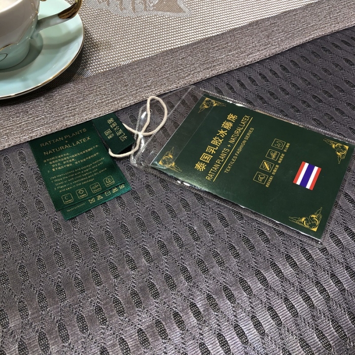 91家纺网 家纺一手货源 找家纺 凡客 2022春夏新品宽边刺绣提花冰藤养生乳胶凉席三件套 叶纷飞-紫金