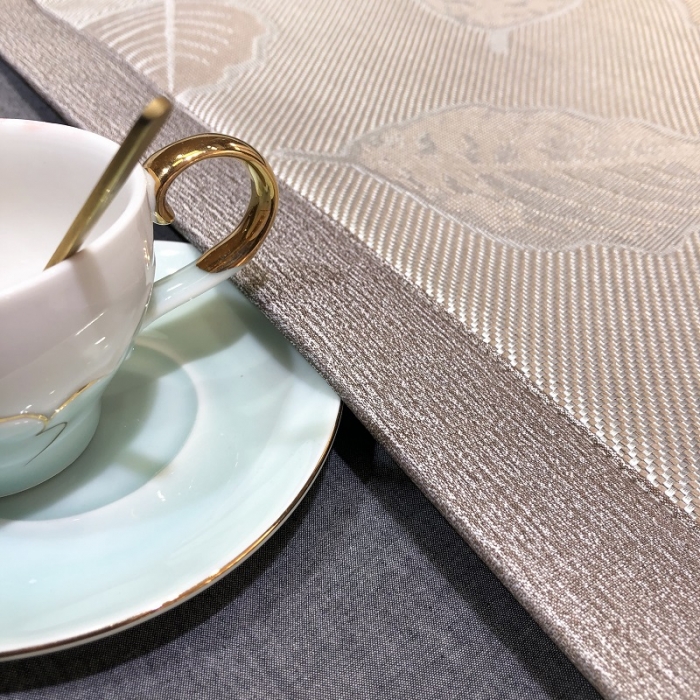 91家纺网 家纺一手货源 找家纺 凡客 2022春夏新品宽边刺绣提花冰藤养生乳胶凉席三件套 叶纷飞-紫金