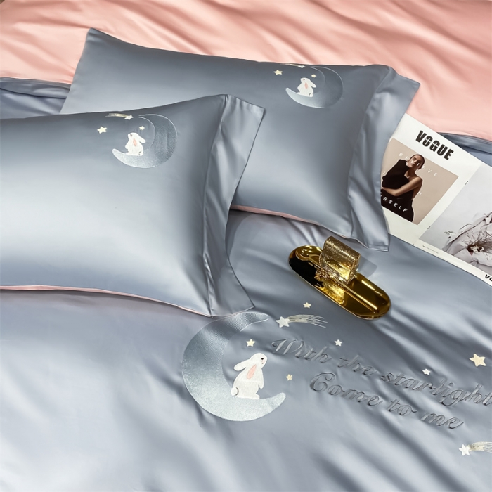 91家纺网 家纺一手货源 找家纺 蓝巢家纺 2022新款水洗真丝四件套 米菲-天空蓝