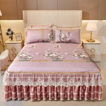 91家纺网 家纺一手货源 找家纺 （总）网红馆 2025新款凉感丝夹棉绗缝蕾丝床裙款冰丝席三件套