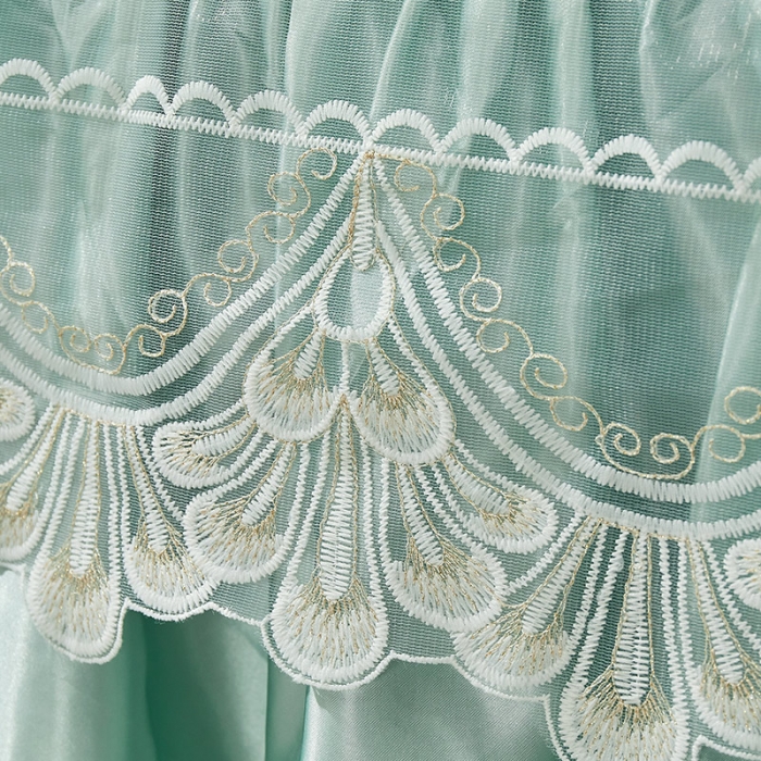 91家纺网 家纺一手货源 找家纺 网红馆 2025新款凉感丝夹棉绗缝蕾丝床裙款冰丝席三件套 花开半夏-绿