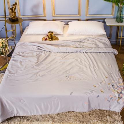 91家纺网 家纺一手货源 找家纺 尚品本色 2023新款天丝绣花夏被夏凉被 琼枝玉叶（灰）