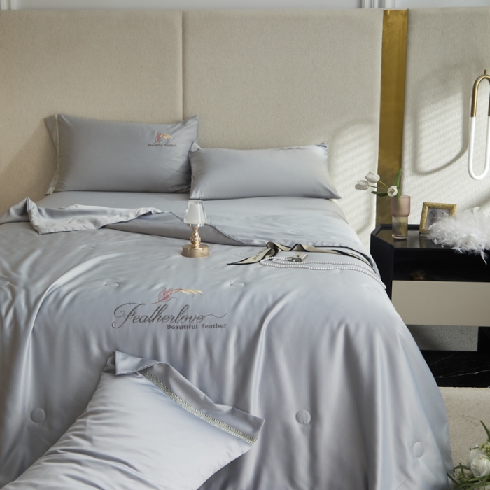 91家纺网 家纺一手货源 找家纺 凡客2022水洗天丝刺绣蚕蛹蛋白梵蒂夏被四件套梵蒂-银灰