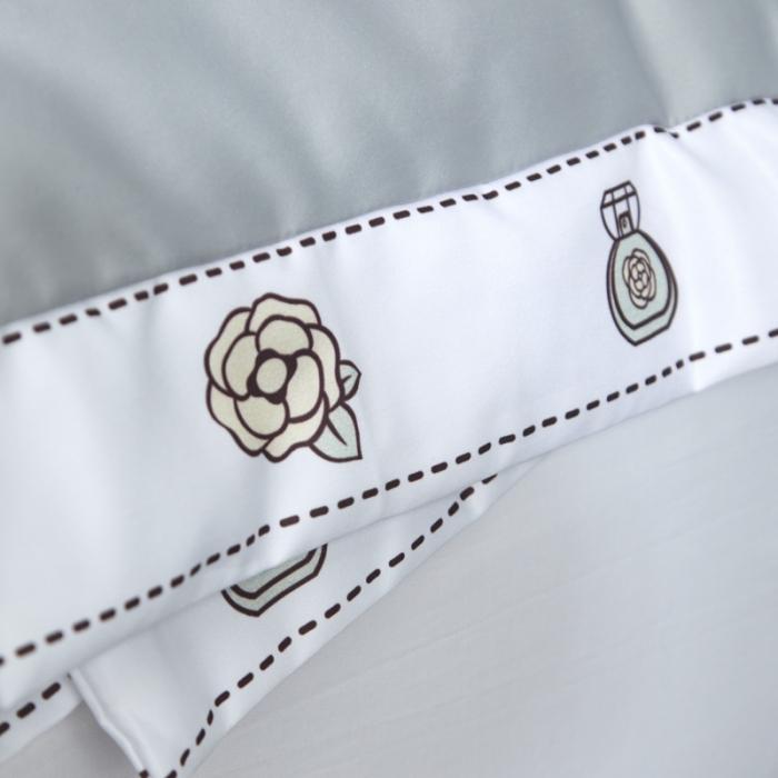 91家纺网 家纺一手货源 找家纺 凡客家居2022新款水洗天丝薄荷纤维山茶花赫本夏被赫本-浅灰