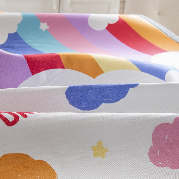 91家纺网 家纺一手货源 找家纺 琪格格 2022新款复合冰丝席凉席 彩条云朵