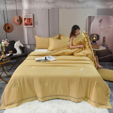 91家纺网 家纺一手货源 找家纺 塔塔 2025轻奢冰雪丝镂空花边羽毛刺绣大豆夏被 冰月黄