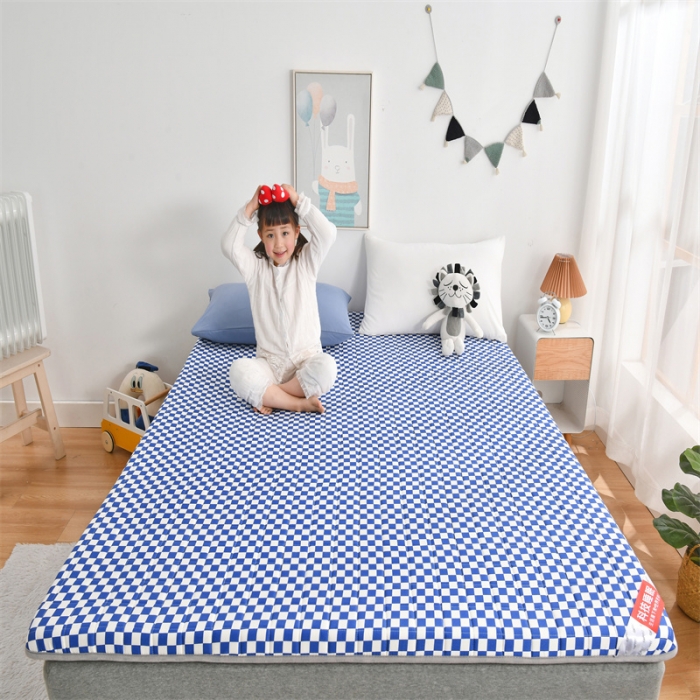 91家纺网 家纺一手货源 找家纺 （总）鑫钰  2023全棉新款全棉棋盘格榻榻米加厚床垫