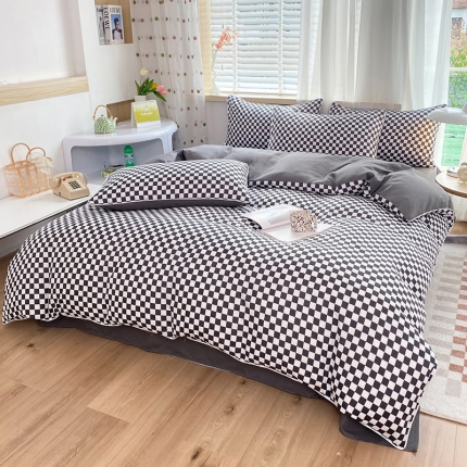 91家纺网 家纺一手货源 找家纺 （总）大米家居 2023新款韩版ins棋盘格包边海岛棉四件套