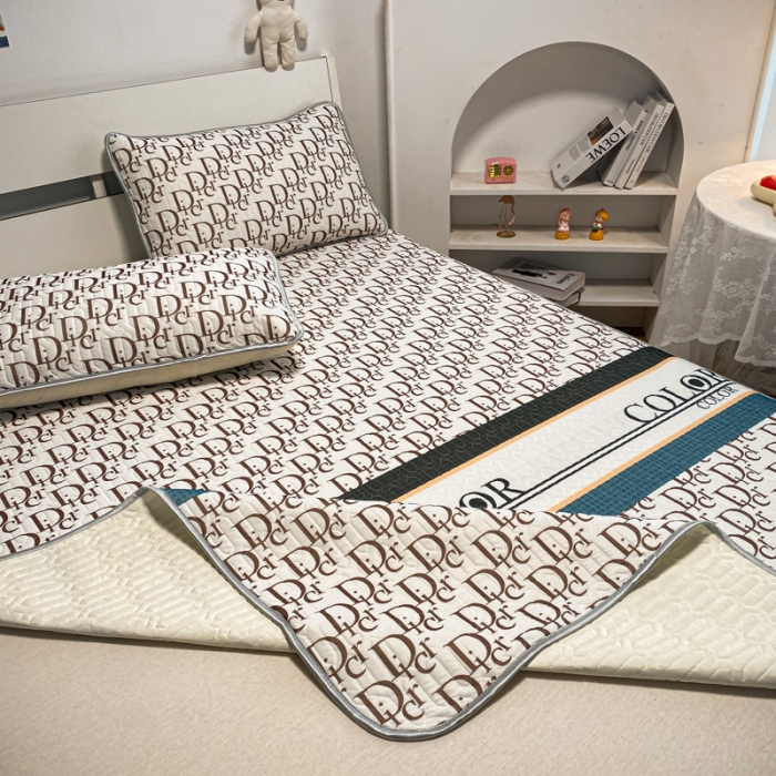 91家纺网 家纺一手货源 找家纺 金爱家 2023新款简约轻奢风乳胶凉席夏被四件套 潮酷